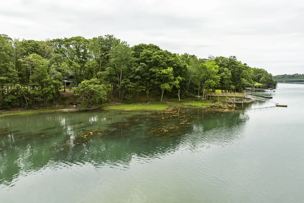 27 Driftwood Tide Lane Harpswell ME 04079