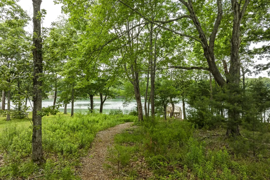 27 Driftwood Tide Lane Harpswell ME 04079