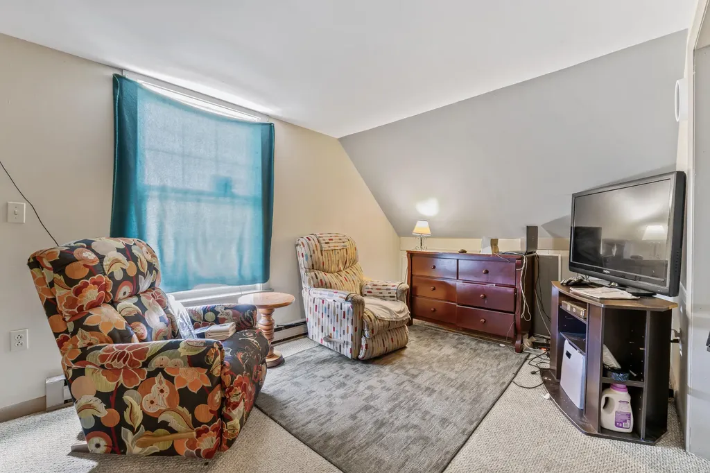 69 Stanford Street South Portland ME 04106