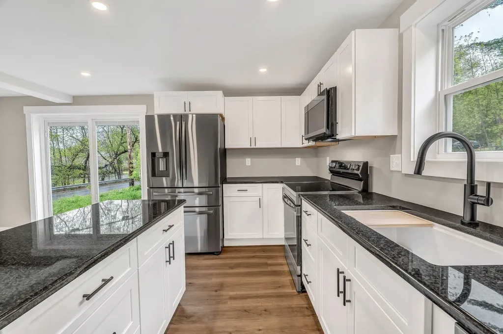 61 Main Road Eddington ME 04428