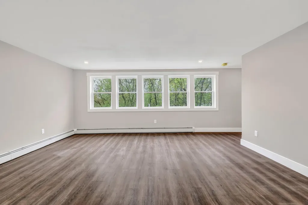 61 Main Road Eddington ME 04428