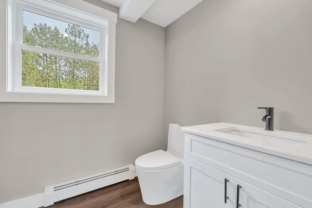 61 Main Road Eddington ME 04428