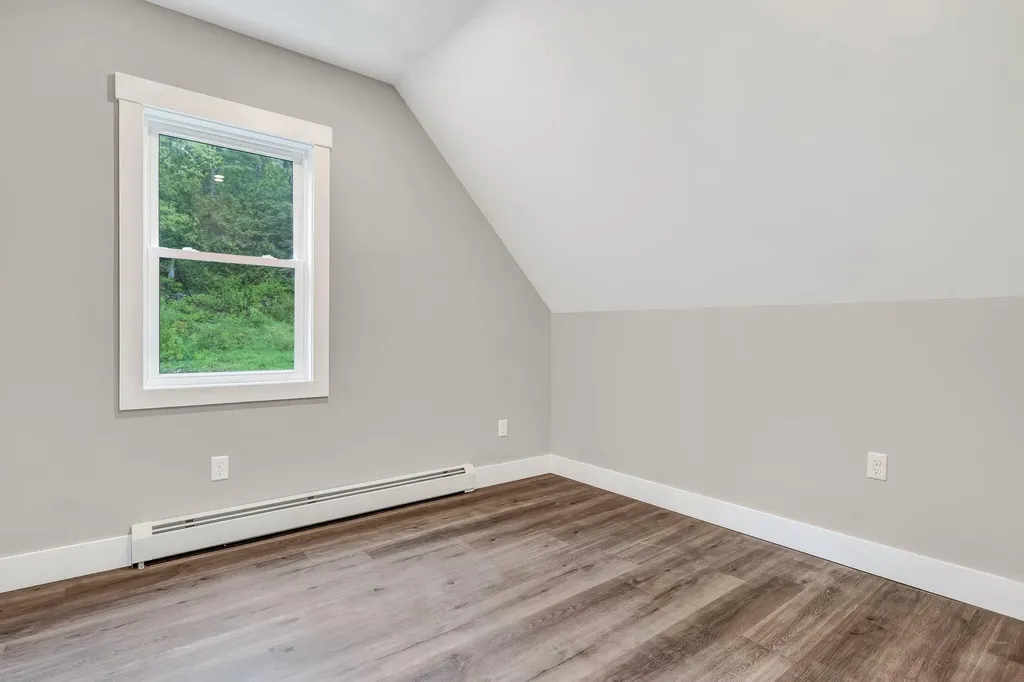 61 Main Road Eddington ME 04428