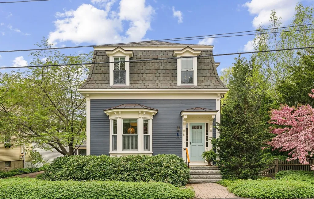 31 Mackworth Street Portland ME 04103