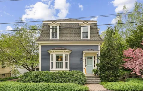31 Mackworth Street Portland ME 04103