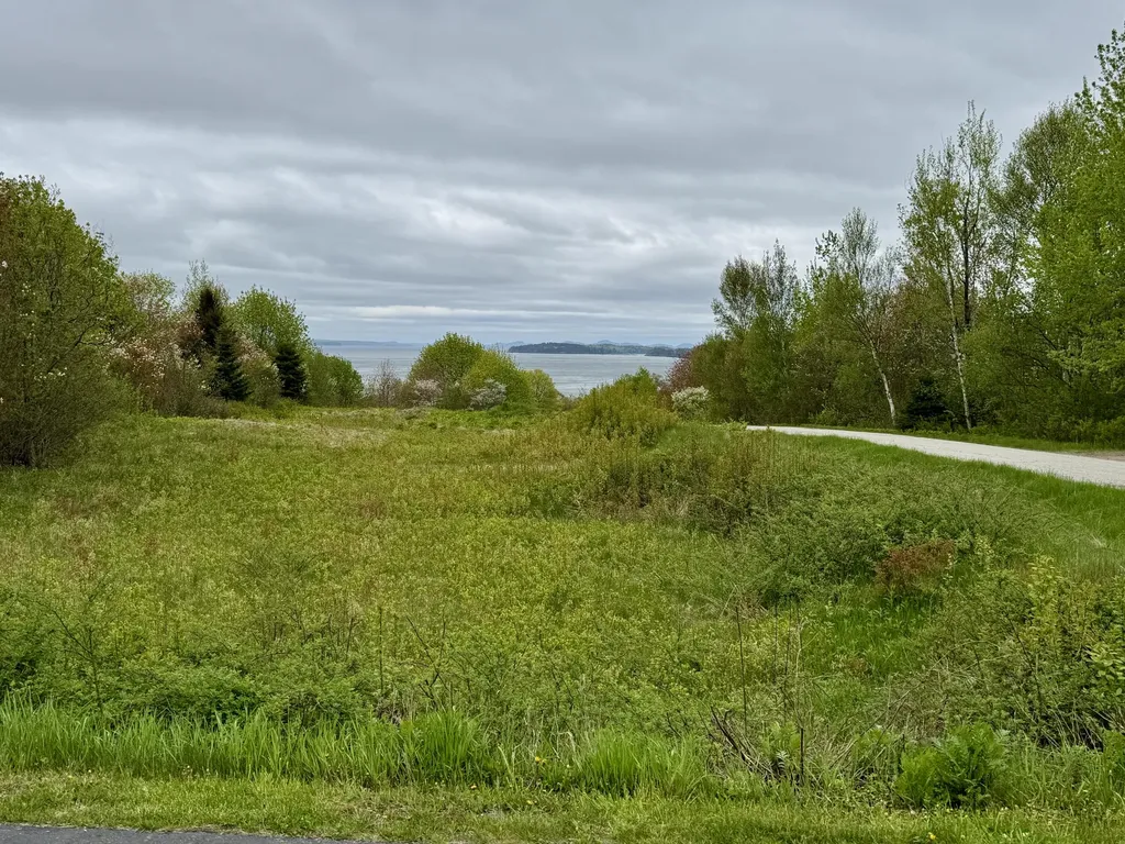 2 Cemetery Road Eastport ME 04631