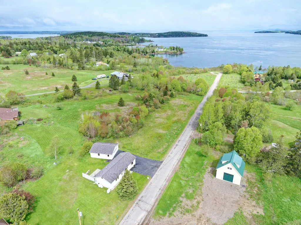 2 Cemetery Road Eastport ME 04631