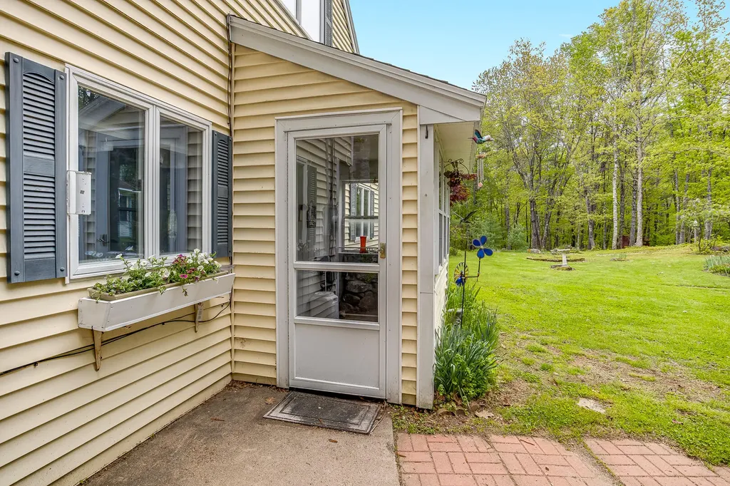 19 Rumery Road Lyman ME 04002