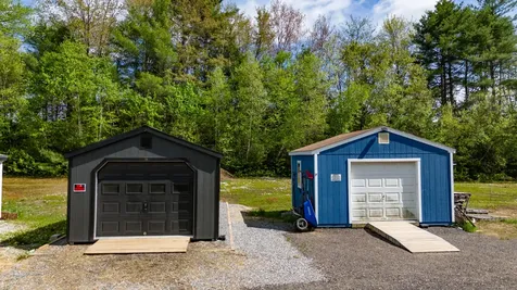 1301 Hallowell Road Durham ME 04222