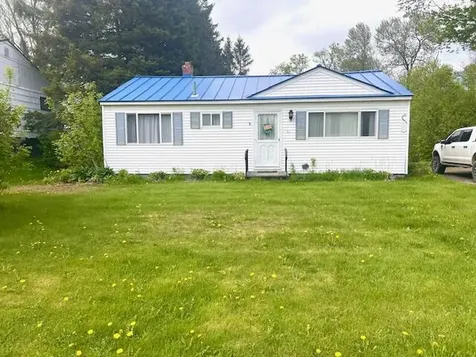 16 Pearce Avenue Houlton ME 04730