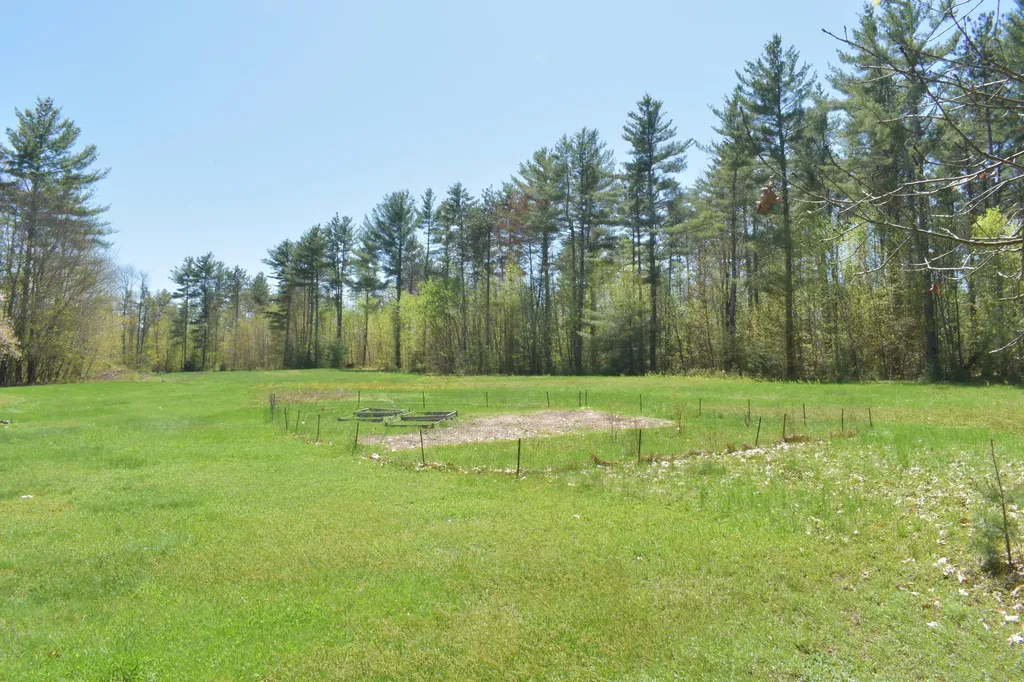 306 Campbell Road Leeds ME 04263