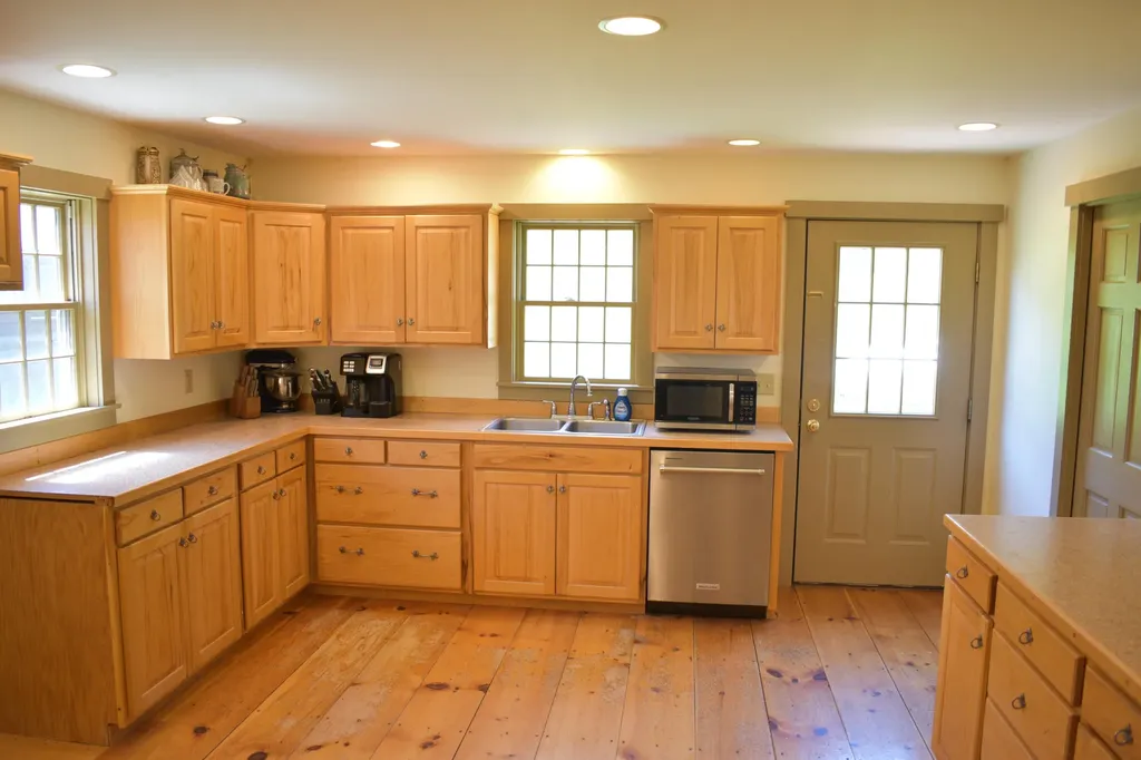 306 Campbell Road Leeds ME 04263