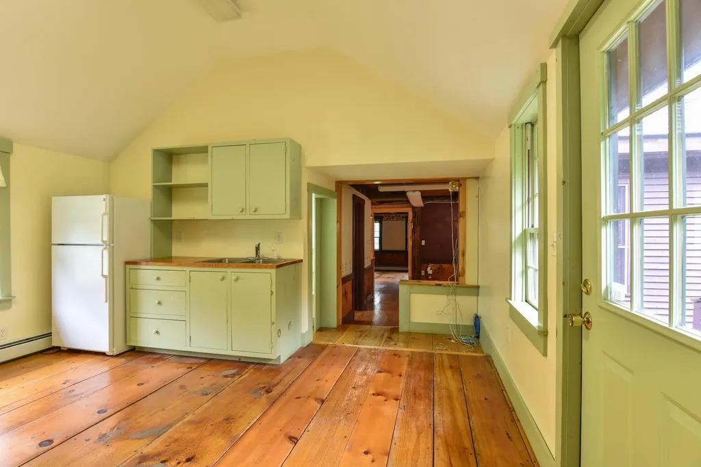 306 Campbell Road Leeds ME 04263