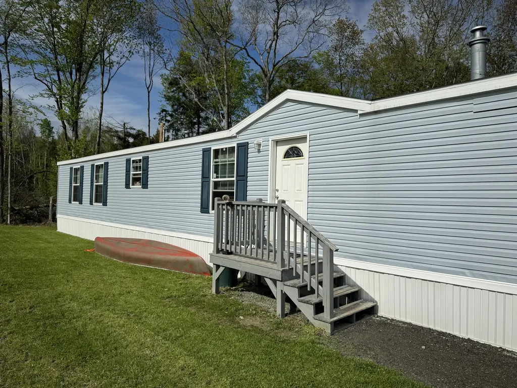 3 Abbey Lane Waterville ME 04901