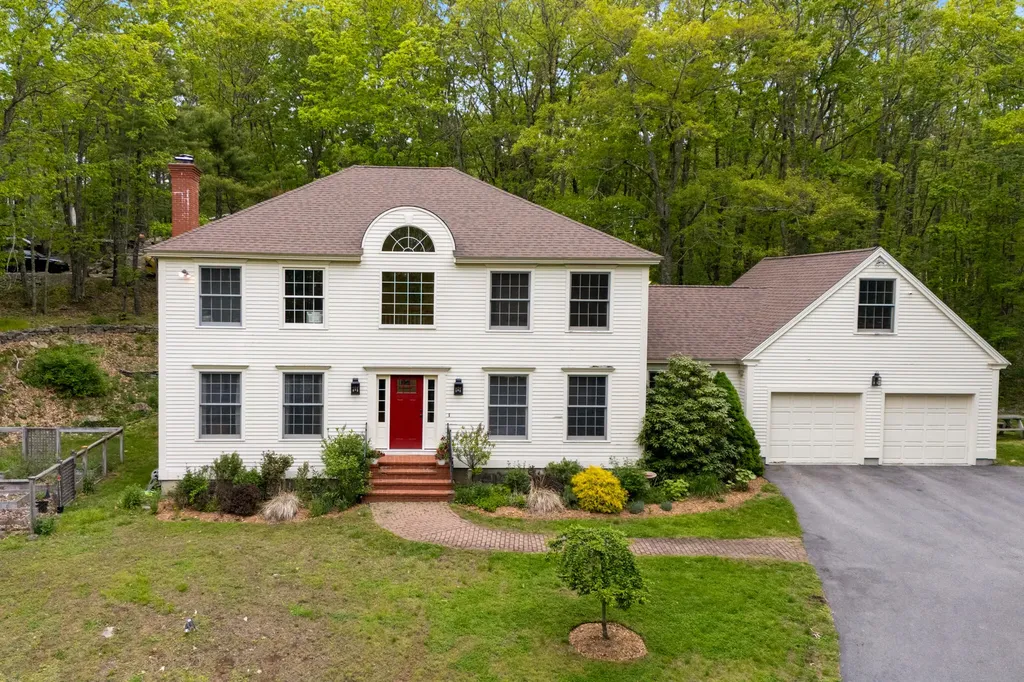 3 Payneton Hill Road York ME 03909
