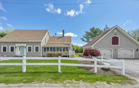 100 Naskeag Point Road Brooklin ME 04616