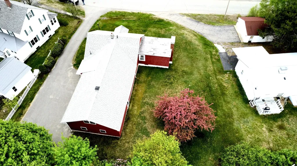 187 Maine Avenue Millinocket ME 04462