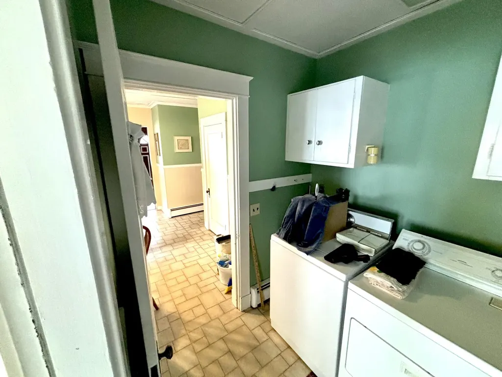 187 Maine Avenue Millinocket ME 04462