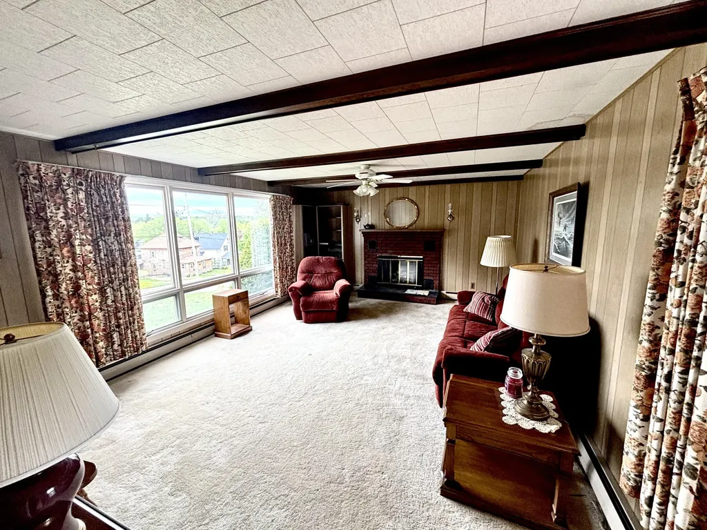 187 Maine Avenue Millinocket ME 04462