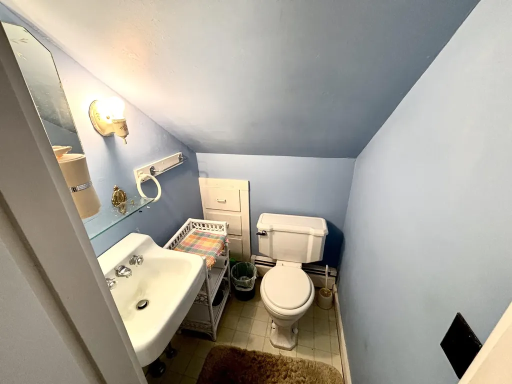187 Maine Avenue Millinocket ME 04462
