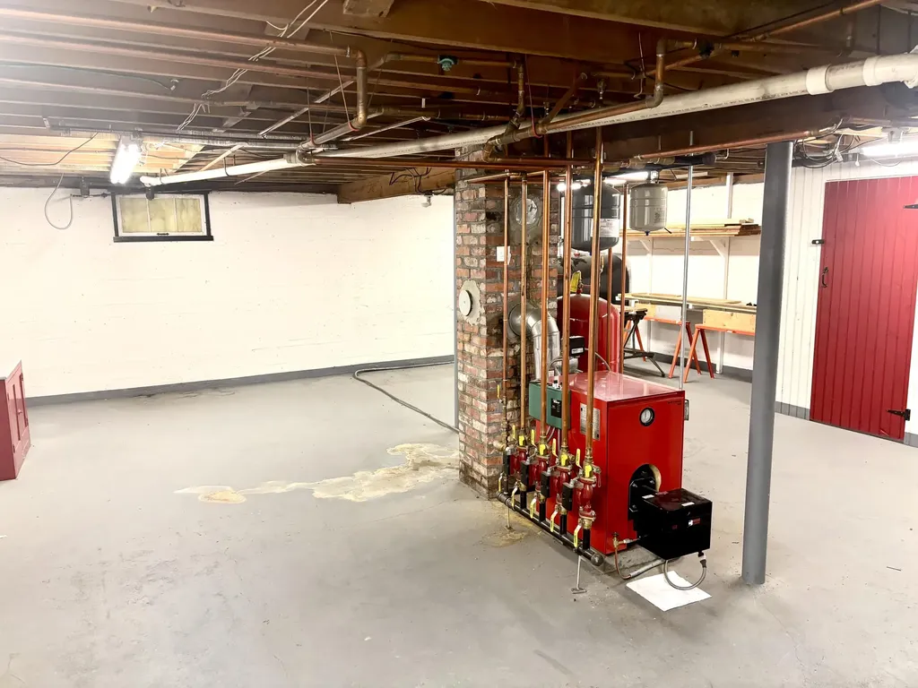 187 Maine Avenue Millinocket ME 04462