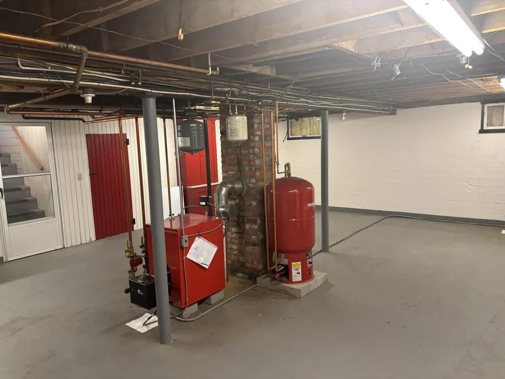 187 Maine Avenue Millinocket ME 04462