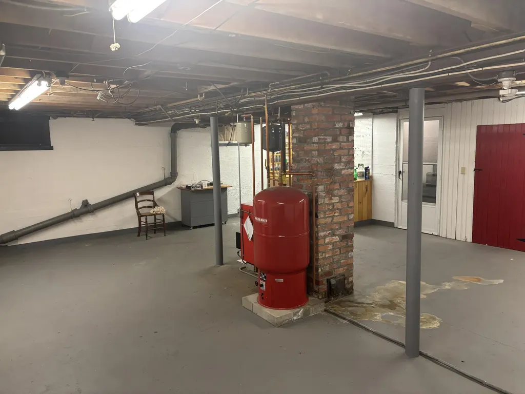187 Maine Avenue Millinocket ME 04462