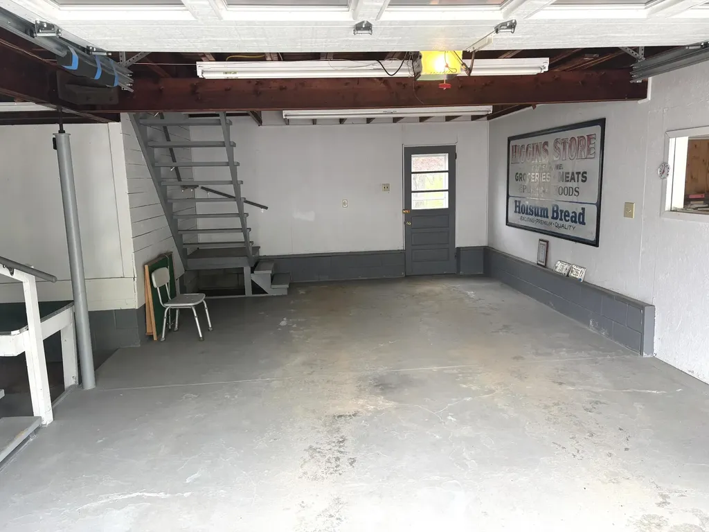 187 Maine Avenue Millinocket ME 04462