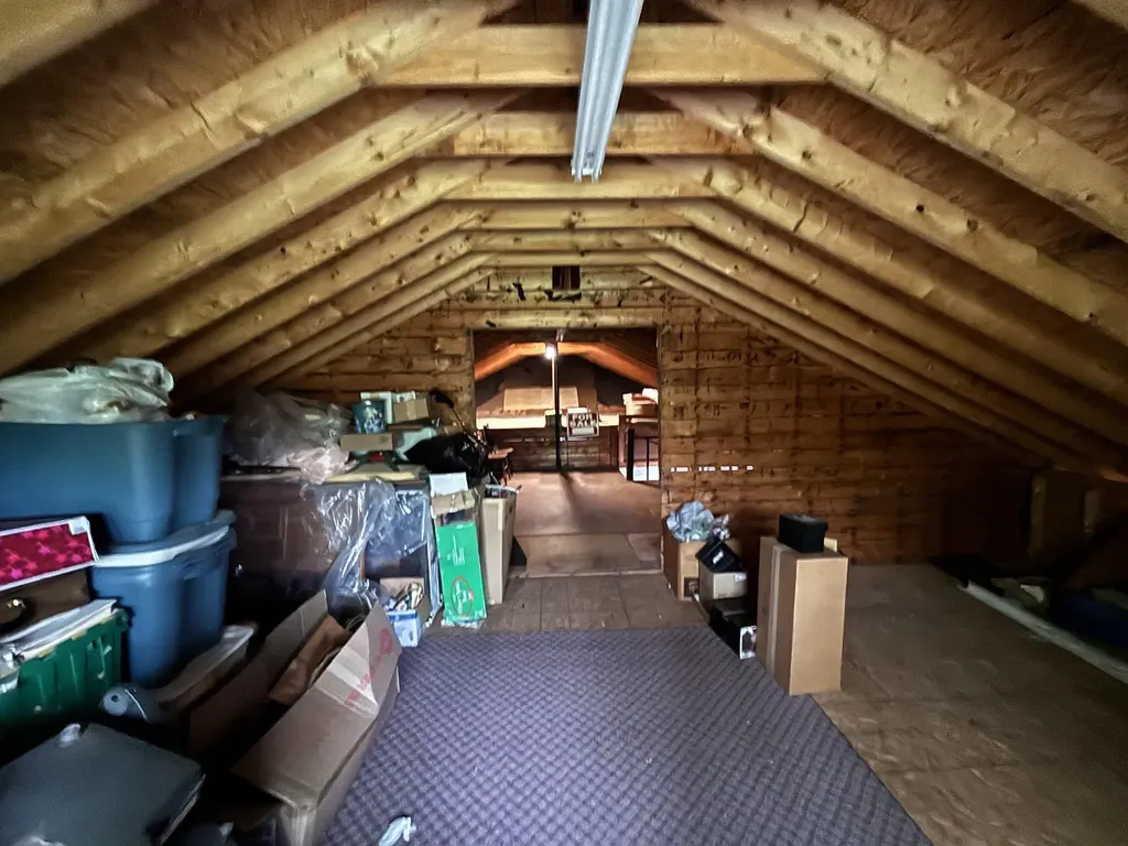 187 Maine Avenue Millinocket ME 04462
