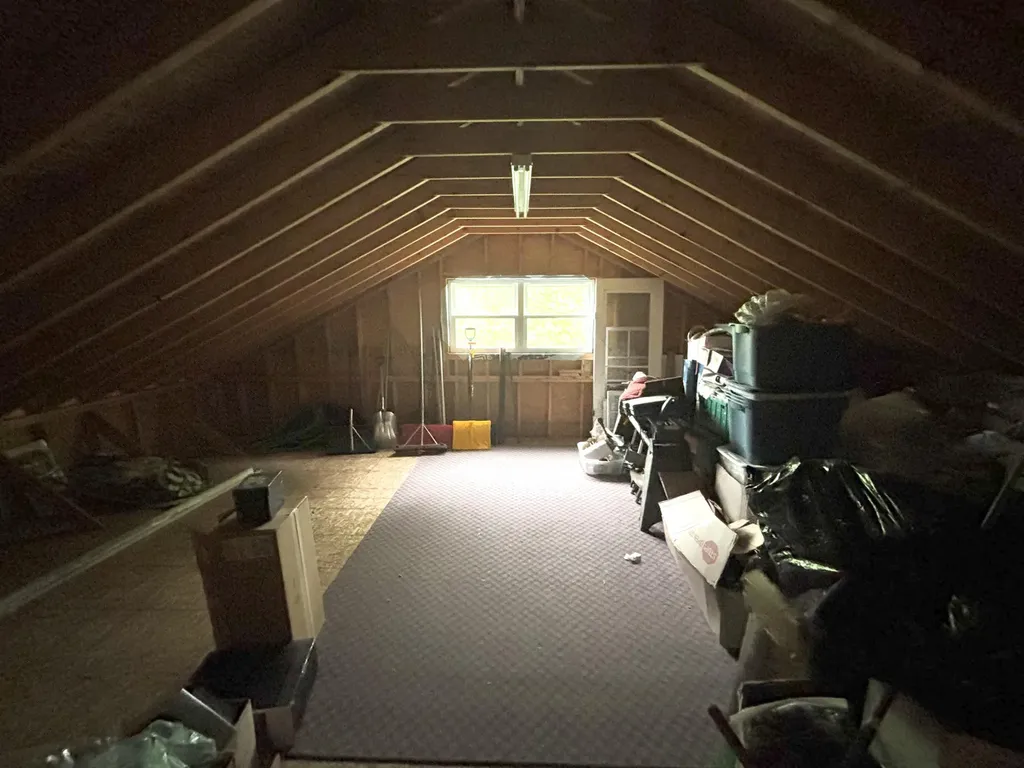 187 Maine Avenue Millinocket ME 04462