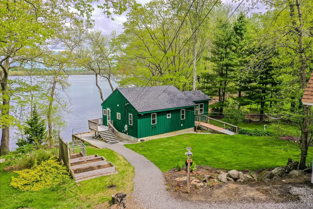 38 Cove Lane Union ME 04862