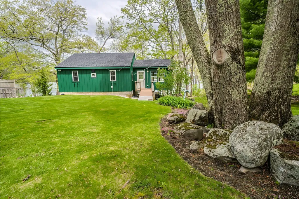 38 Cove Lane Union ME 04862