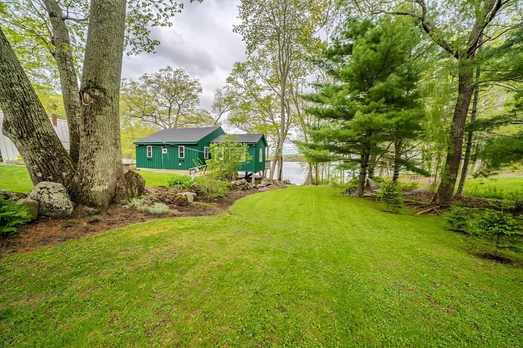 38 Cove Lane Union ME 04862