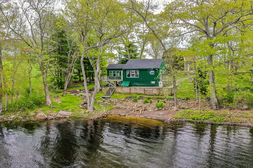 38 Cove Lane Union ME 04862