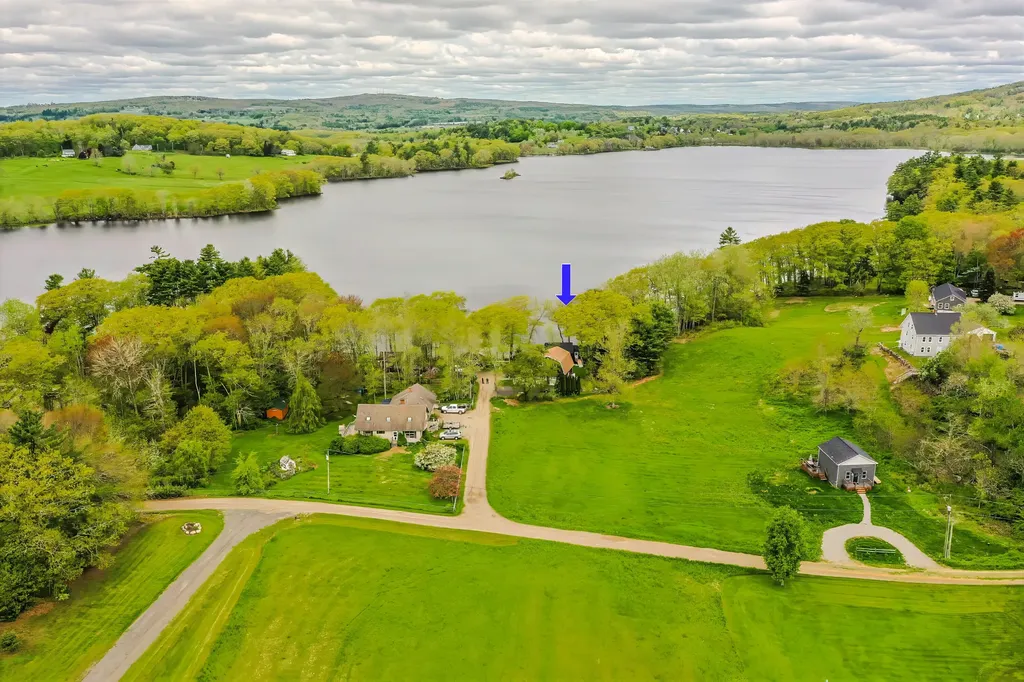 38 Cove Lane Union ME 04862