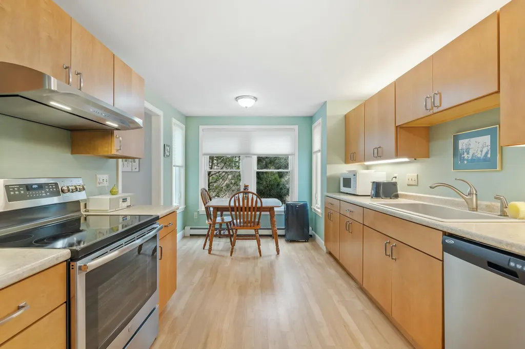 12 Ephraim Tyler Way Kennebunk ME 04043