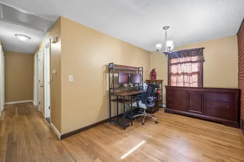 20 Sunderland Drive Auburn ME 04210