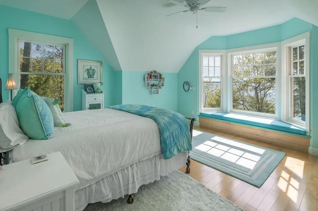 361 Cape Road Raymond ME 04071