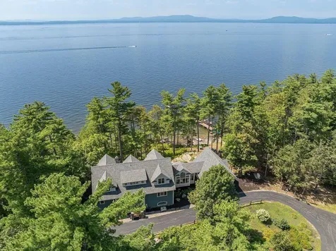 361 Cape Road Raymond ME 04071