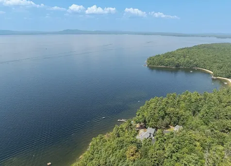 361 Cape Road Raymond ME 04071