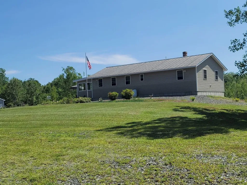25 Old Bingham Road Solon ME 04979