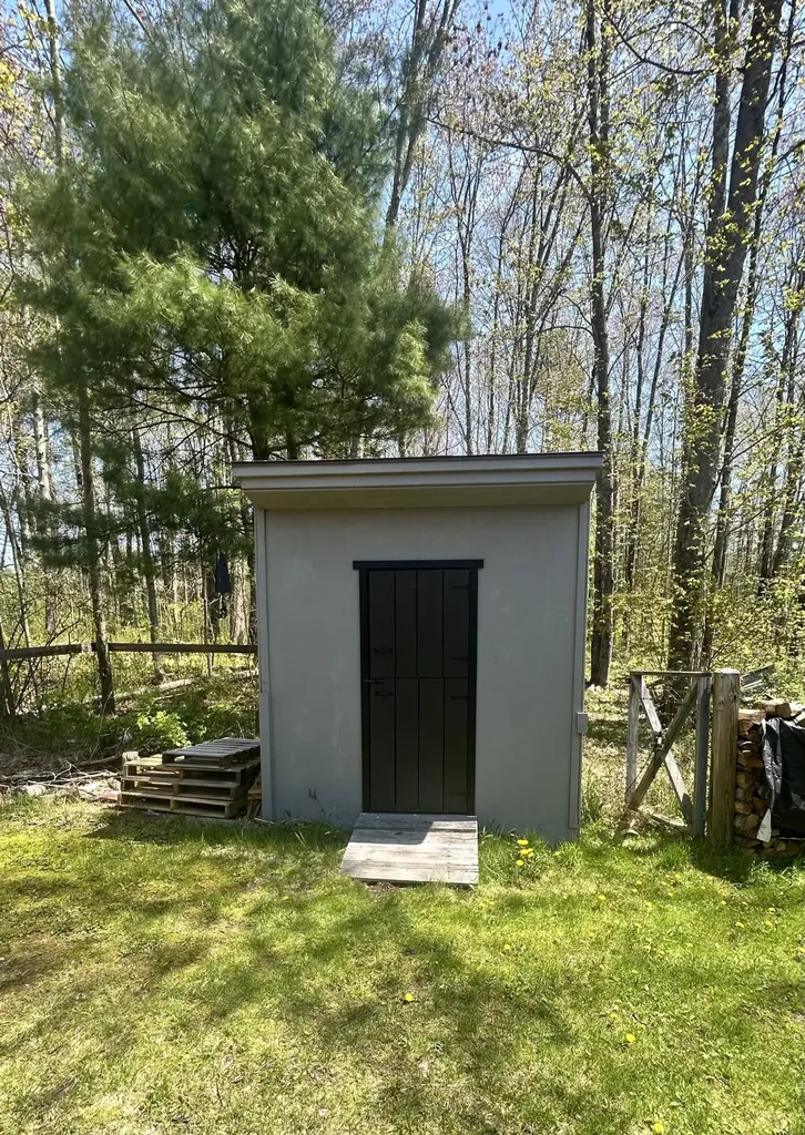208 New Road Arundel ME 04046