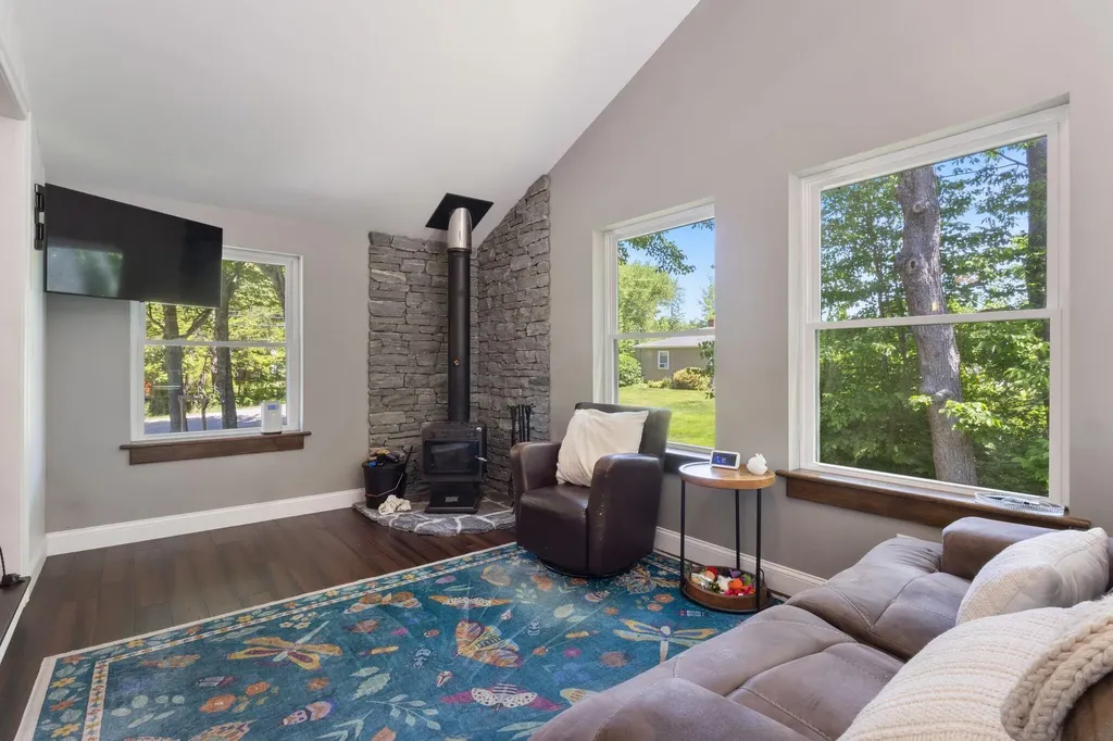 208 New Road Arundel ME 04046