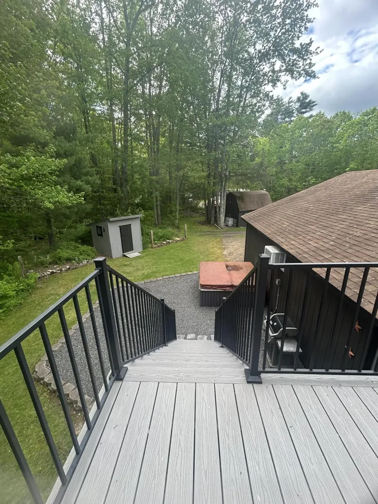 208 New Road Arundel ME 04046