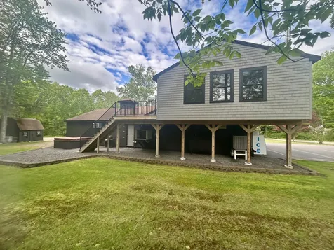 208 New Road Arundel ME 04046