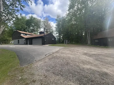 208 New Road Arundel ME 04046