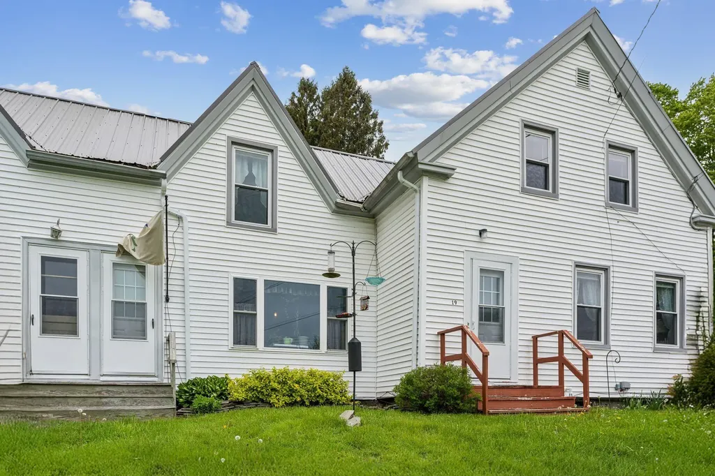 19 Cobbossee Avenue Gardiner ME 04345