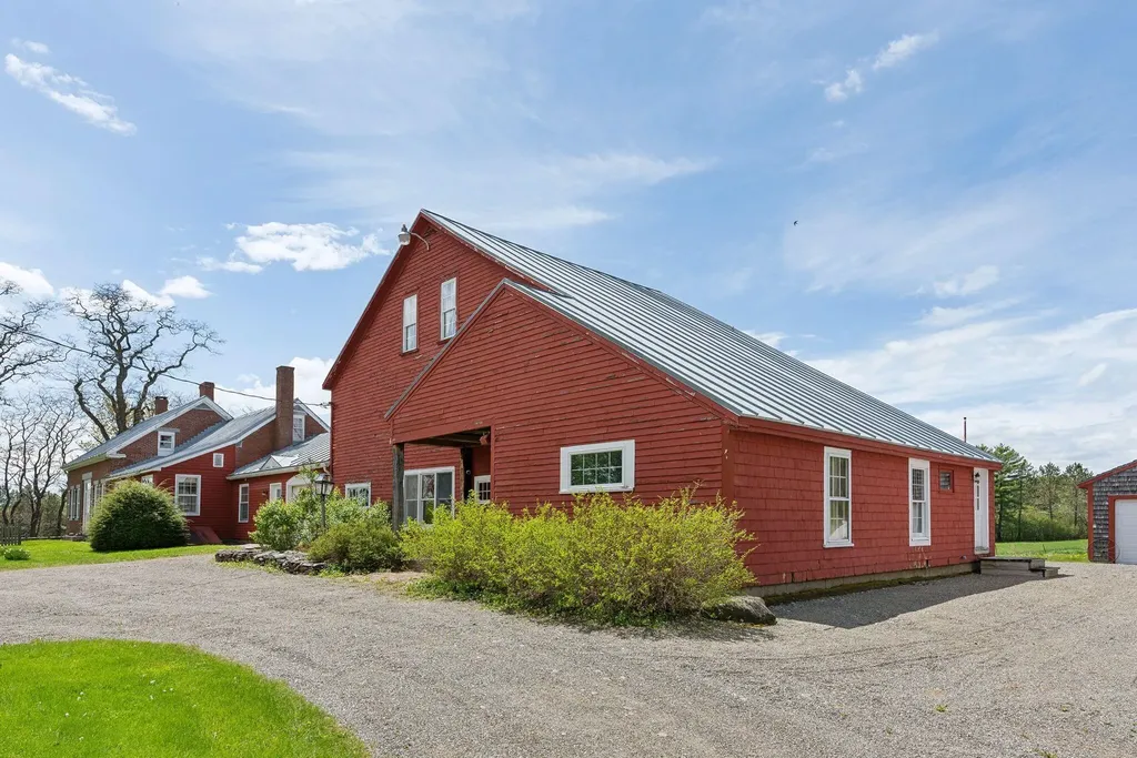 538 Malbons Mills Road Skowhegan ME 04976