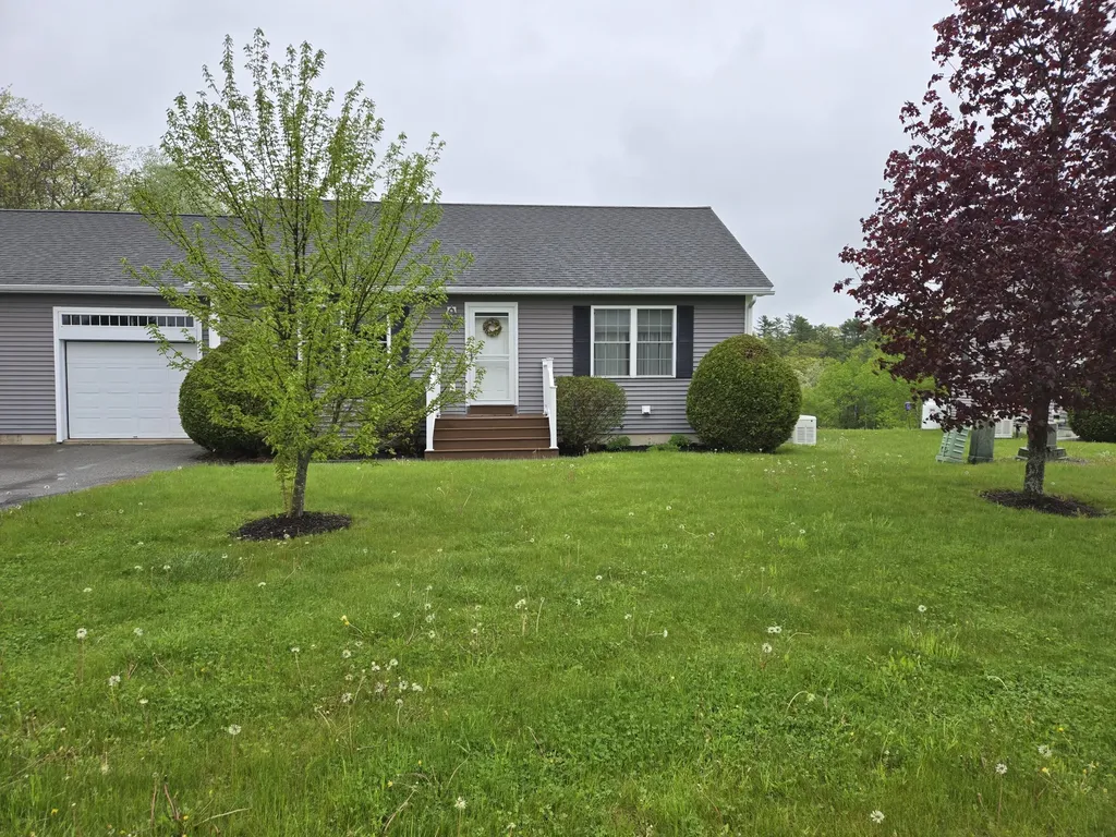 101 Streamside Lane Bangor ME 04401