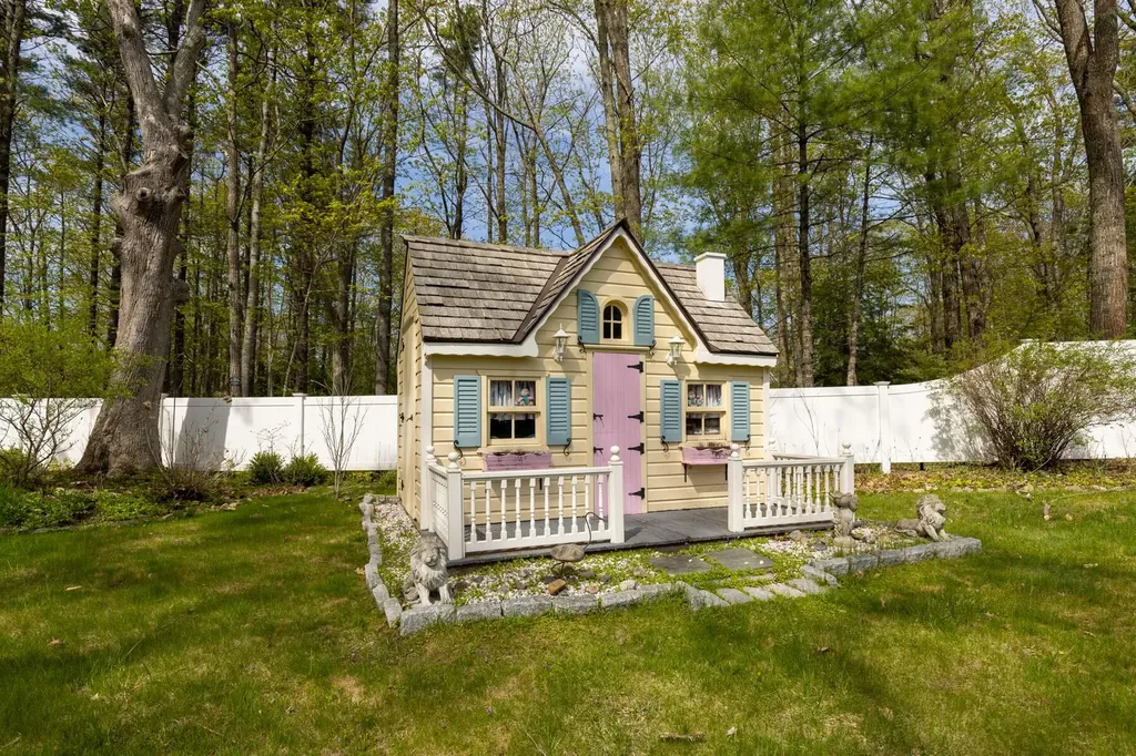 31 Rebecca Road Ogunquit ME 03907